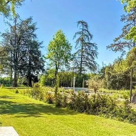 Chateau Mezger 3* Albefeuille-Lagarde