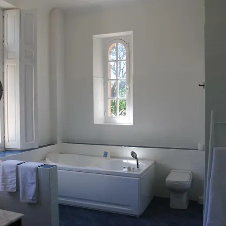 Chateau Mezger Bed & Breakfast