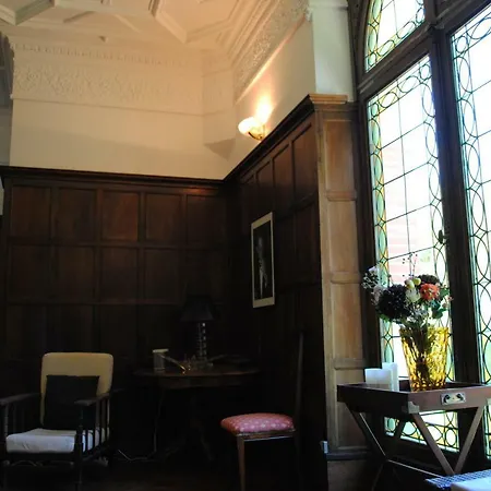 Chateau Mezger Bed and Breakfast Albefeuille-Lagarde