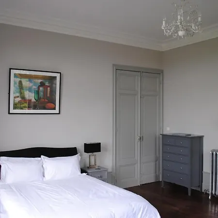 Chateau Mezger Bed and Breakfast