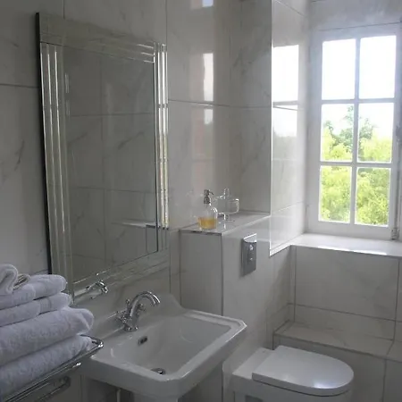 Chateau Mezger Bed and Breakfast 3*